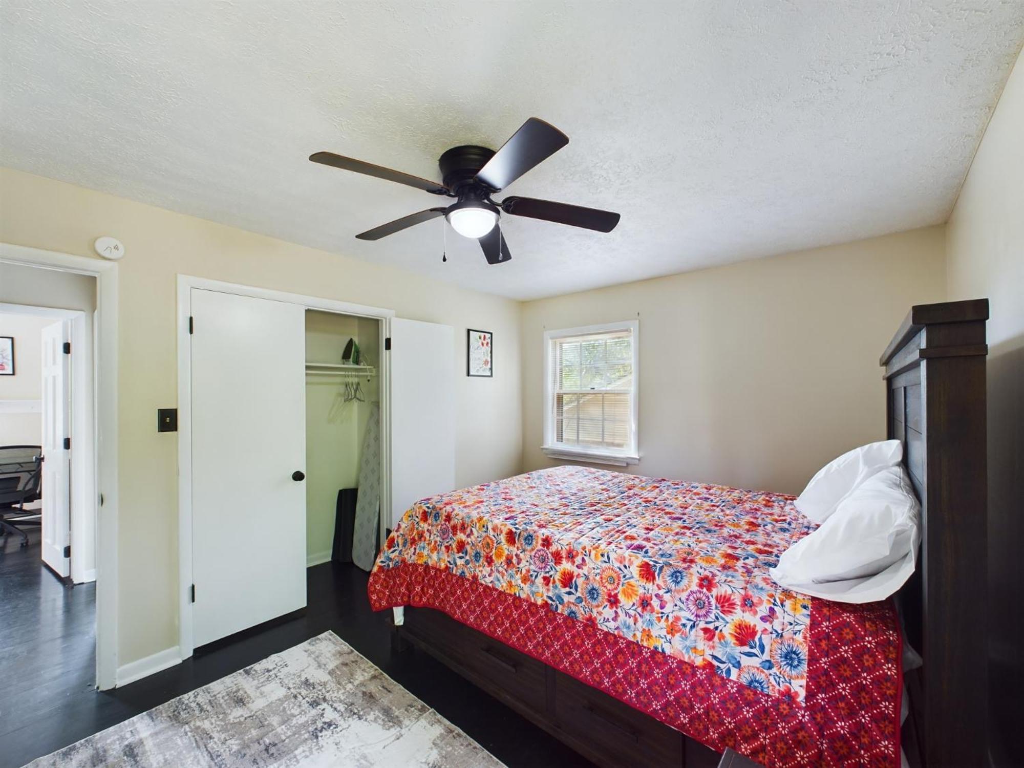 Pine Forest Zen Cottage - 10 Min To Fort Bragg Файетвил Екстериор снимка