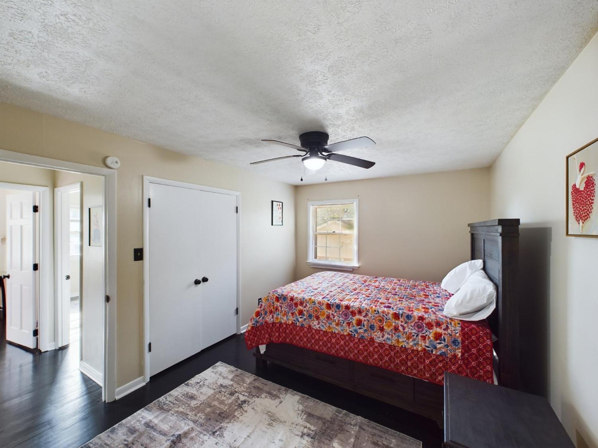 Pine Forest Zen Cottage - 10 Min To Fort Bragg Файетвил Екстериор снимка